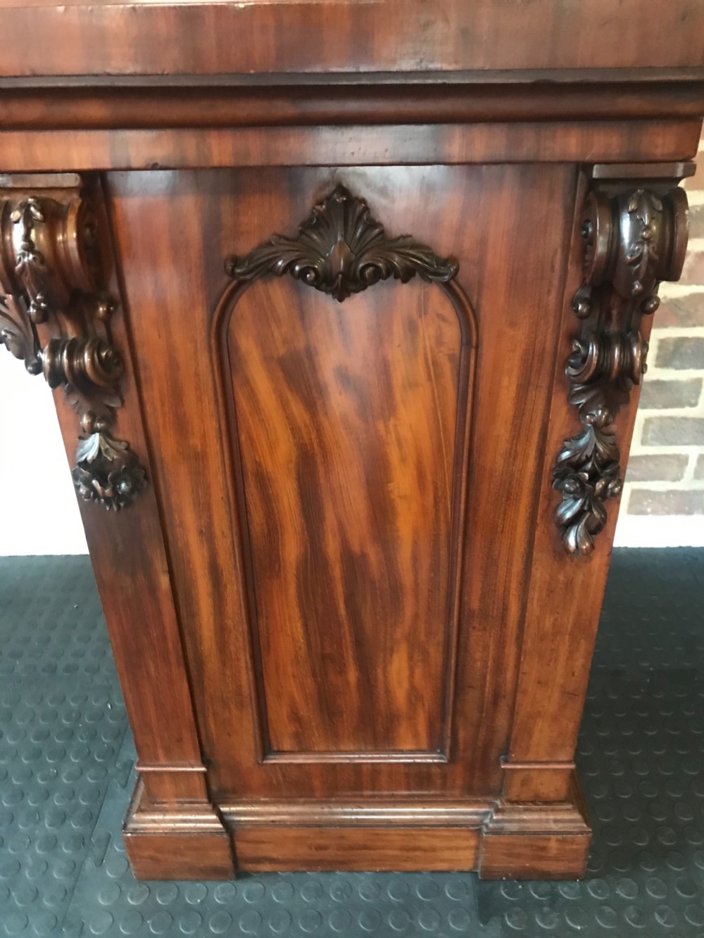 Superb Victorian Mahogany Sideboard View X
