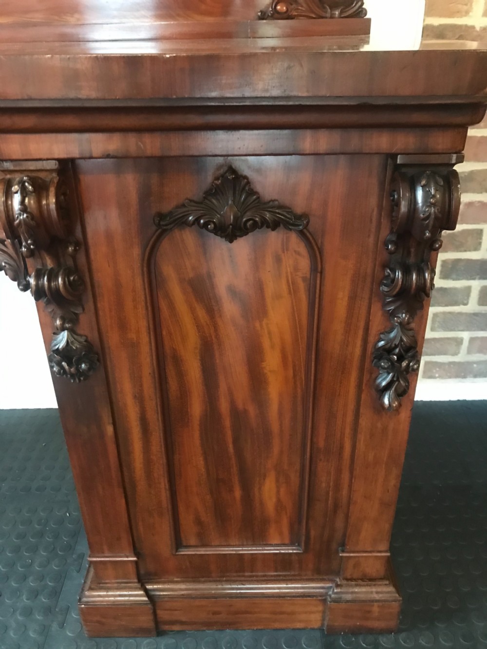 Superb Victorian Mahogany Sideboard View XI