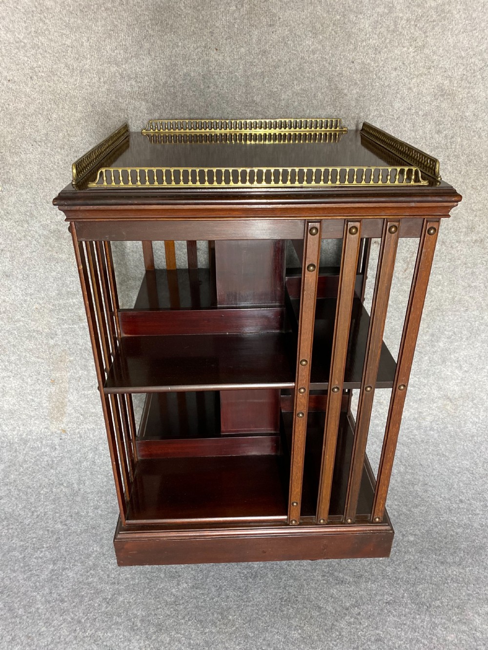 Edwardian Maple & Co. Revolving Mahogany Bookcase View VII