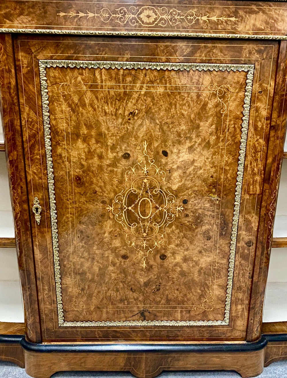 Fine Victorian Burr Walnut Side Cabinet Credenza View VII