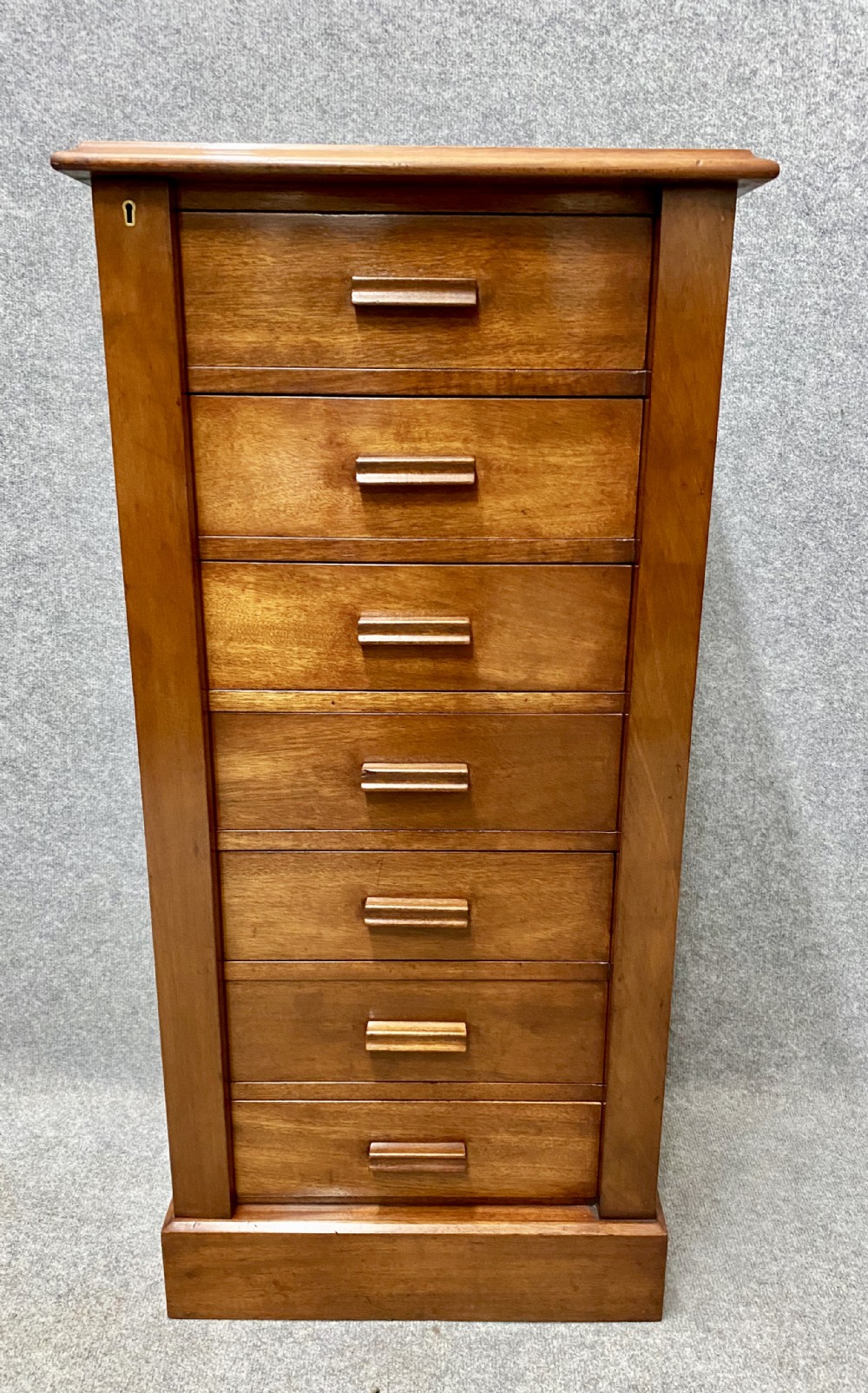 Mahogany Wellington Chest of Drawers