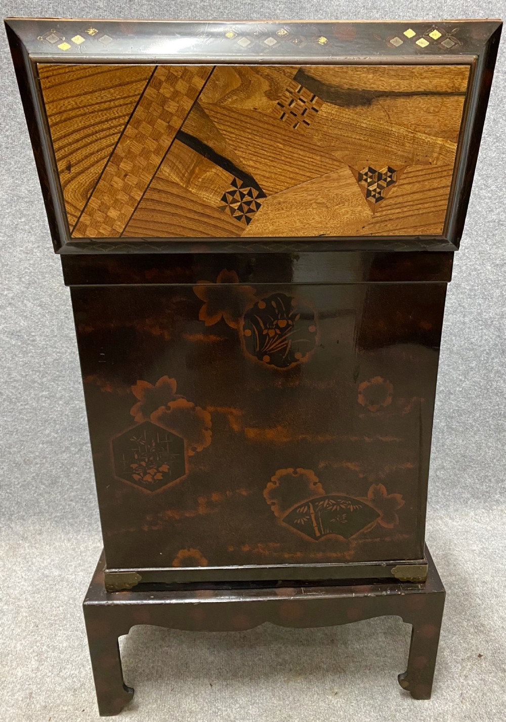 Japanese Meiji Period Table Top Yosegi Shodana View XI