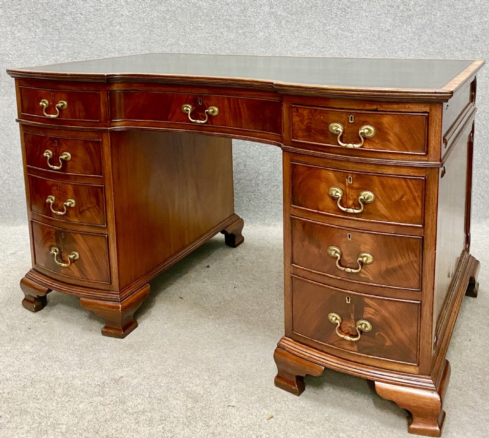 Super Quality Edwardian Mahogany Pedestal Desk View III