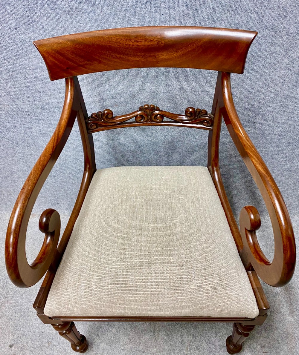Very Good Set of 8 (6+2) William IV Mahogany Dining Chairs. View X