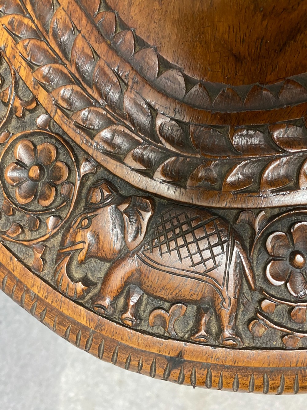 Good Anglo Indian Elephant Coffee Table View X