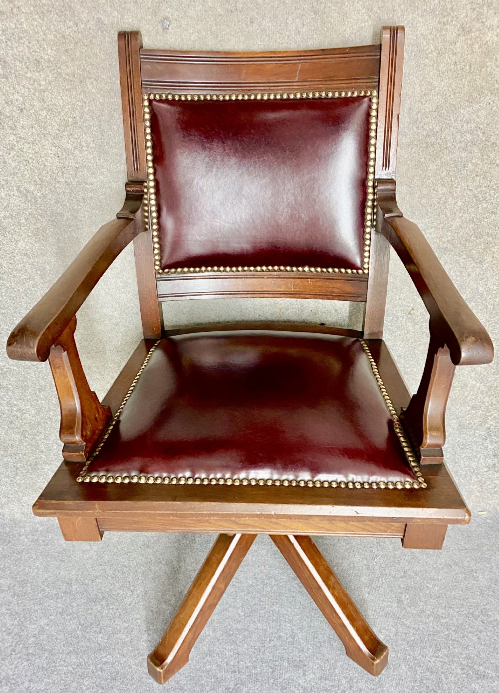 Arts & Crafts Patented Swivel Desk Chair View X