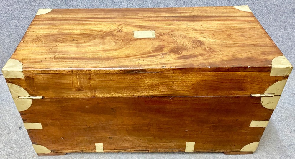 Anglo Indian Camphor Wood Campaign Trunk View VII