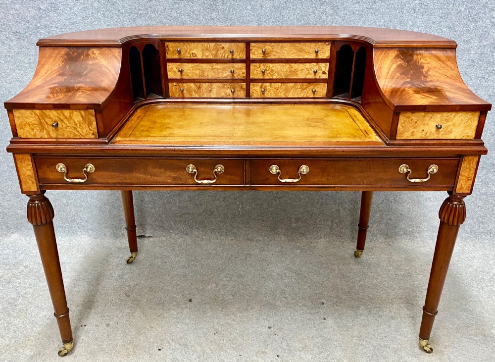  Carlton House Desk