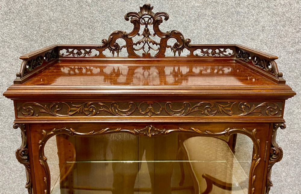 Fine Edwards And Roberts Display Cabinet View III