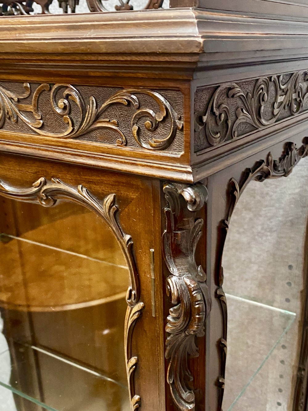 Fine Edwards And Roberts Display Cabinet View V