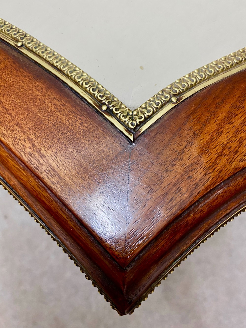 Antique Mahogany Bijouterie Display Cabinet View VII