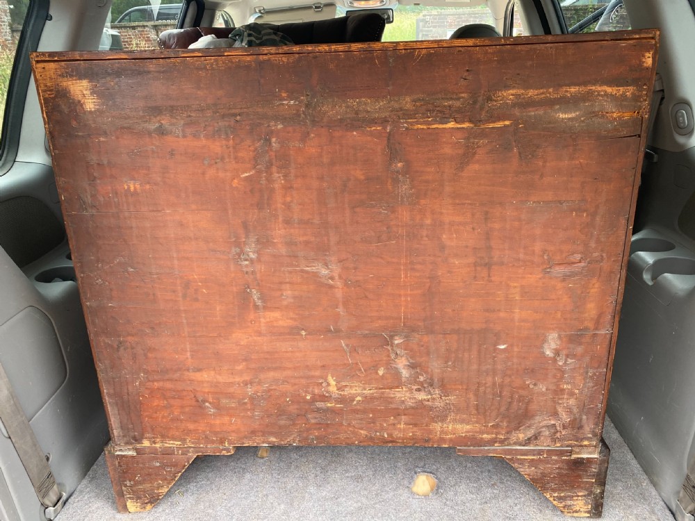 Good George III Mahogany Bachelors Chest of Drawers View X