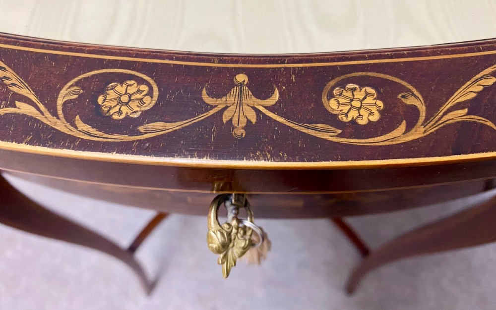 Fine Quality Inlaid Bijouterie Table View II