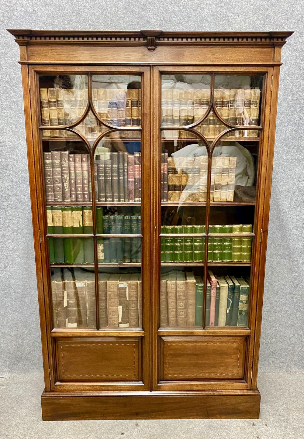 Good Quality Edwardian Inlaid Bookcase