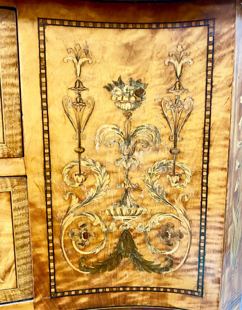 Fine Sheraton Revival Satinwood and Inlaid Display Cabinet View IX