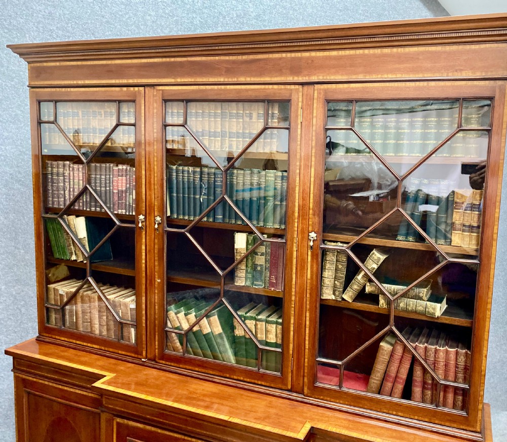 Edwardian Mahogany and Inlaid Breakfront Bookcase View IX