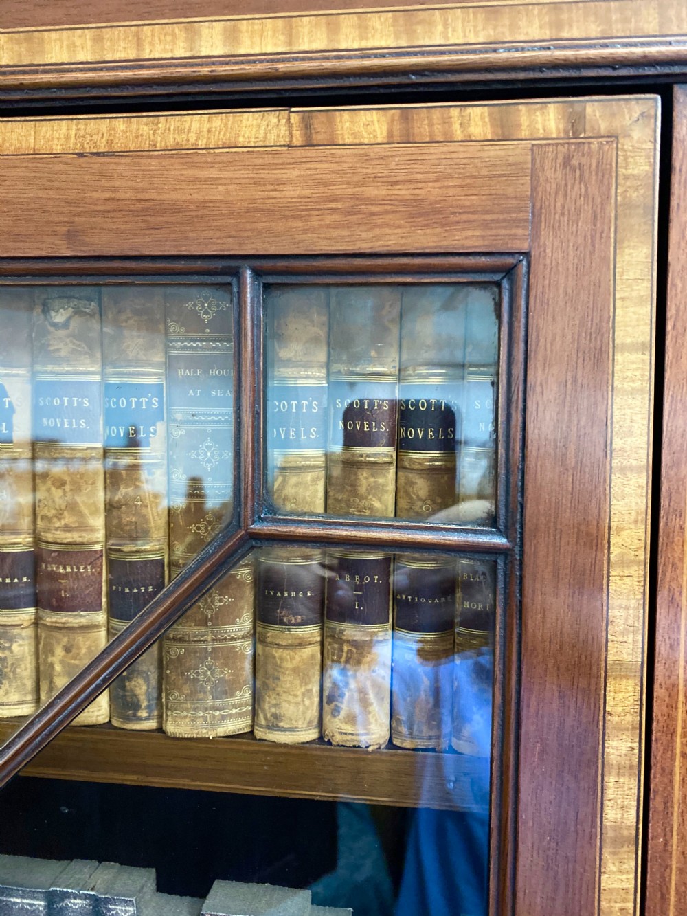 Edwardian Mahogany and Inlaid Breakfront Bookcase View X