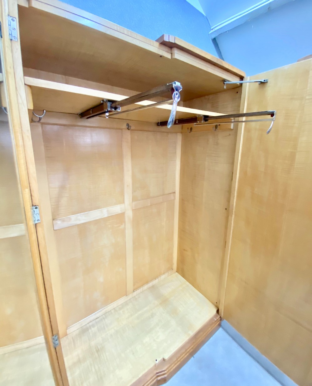 Stunning Art Deco Breakfront Walnut Wardrobe View VII