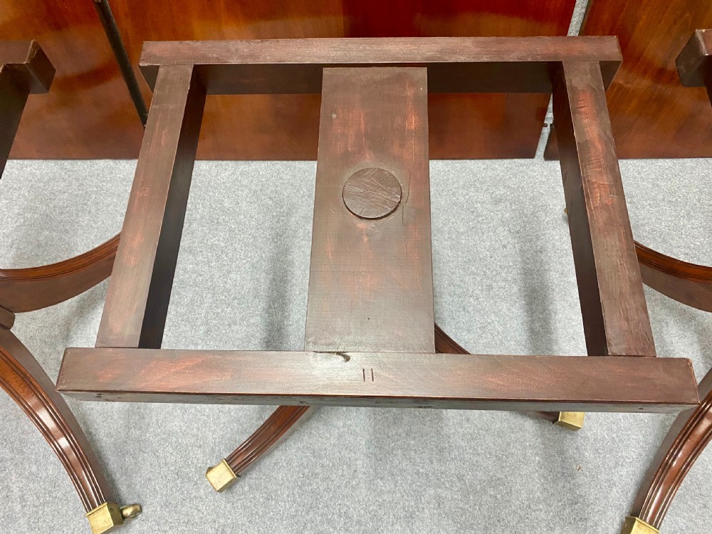 Antique Mahogany 3 Pillar Dining Table View VIII