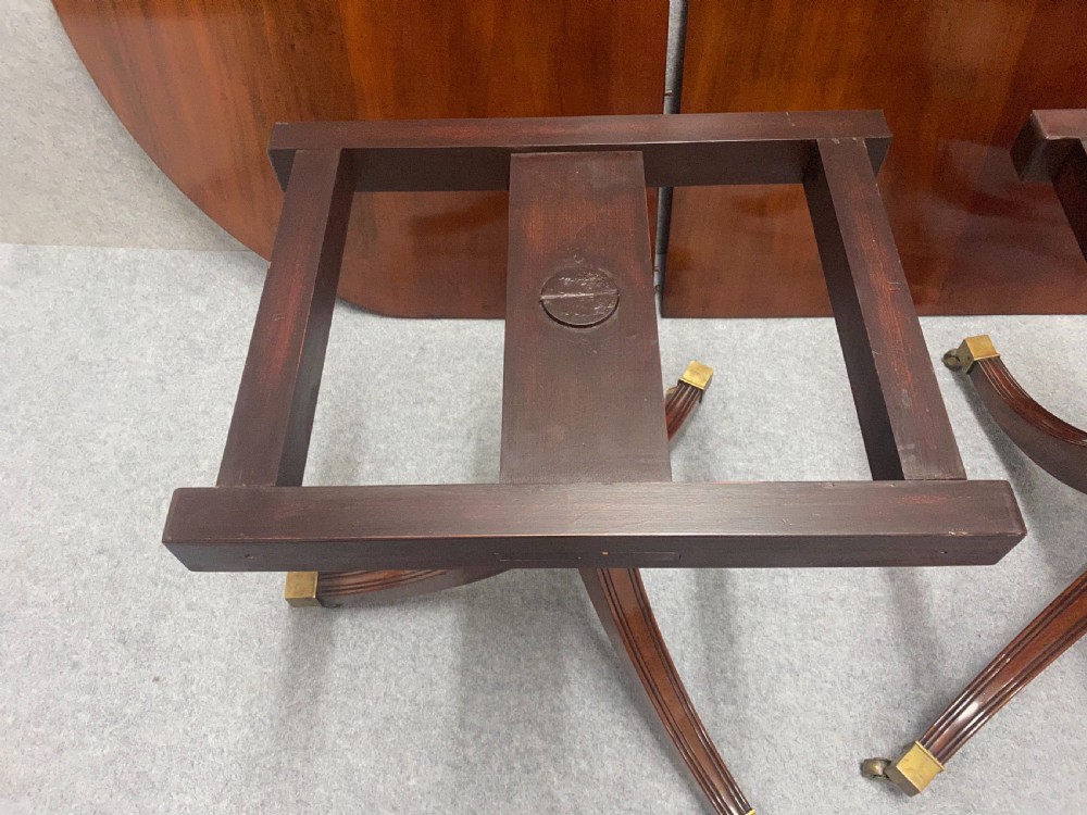 Antique Mahogany 3 Pillar Dining Table View IX