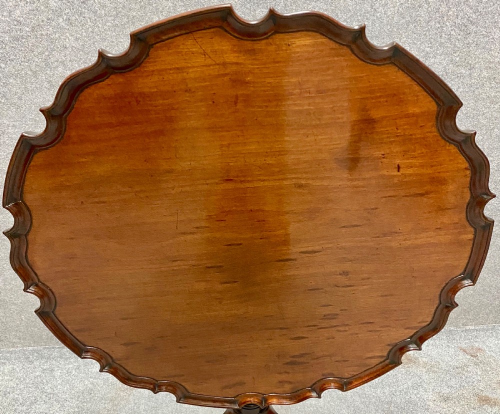 Chippendale Style Pie Crust Edge Occasional Tripod Table View II