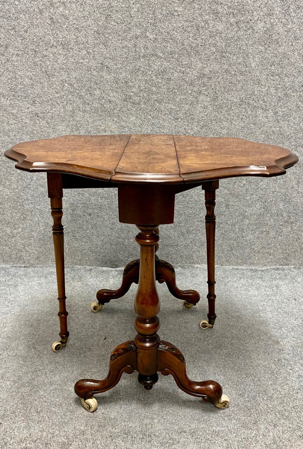Victorian Burr  Walnut 