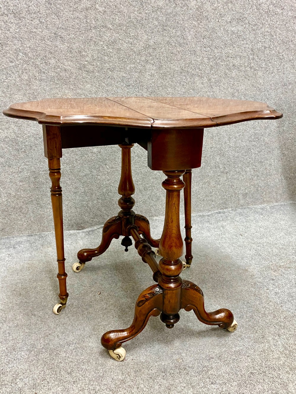 Victorian Burr  Walnut 