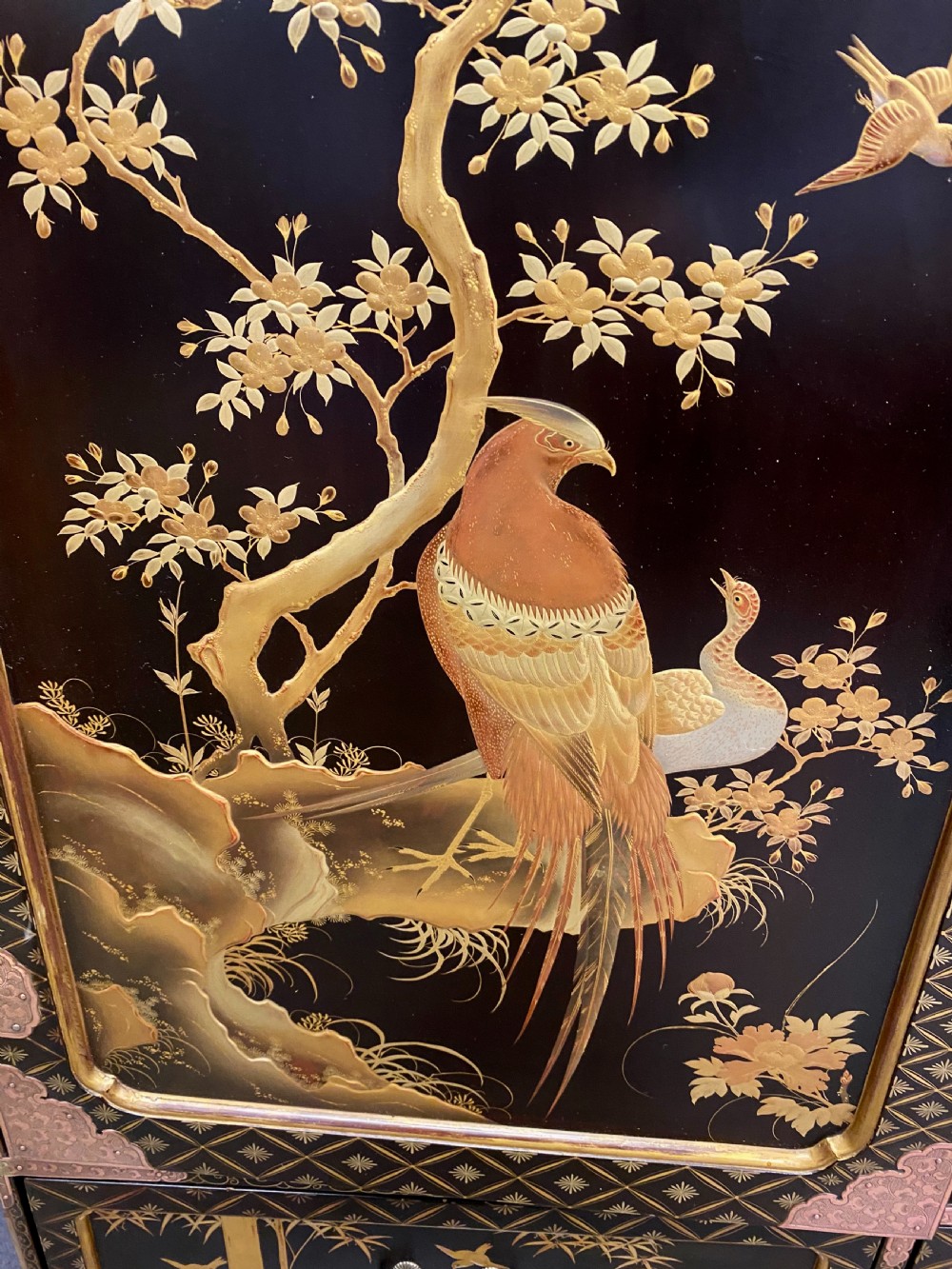 Fine Meiji Period Lacquer Shodana Cabinet View XIV