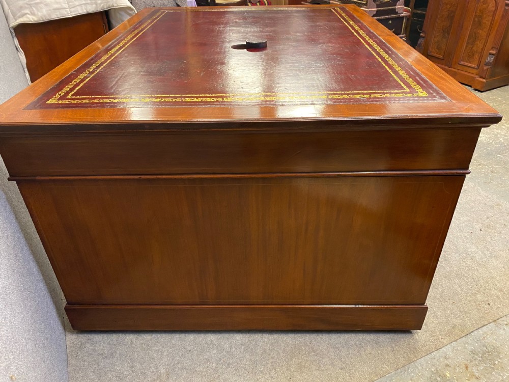 Large & Good Quality 18 drawer Antique Partners Desk View XIV