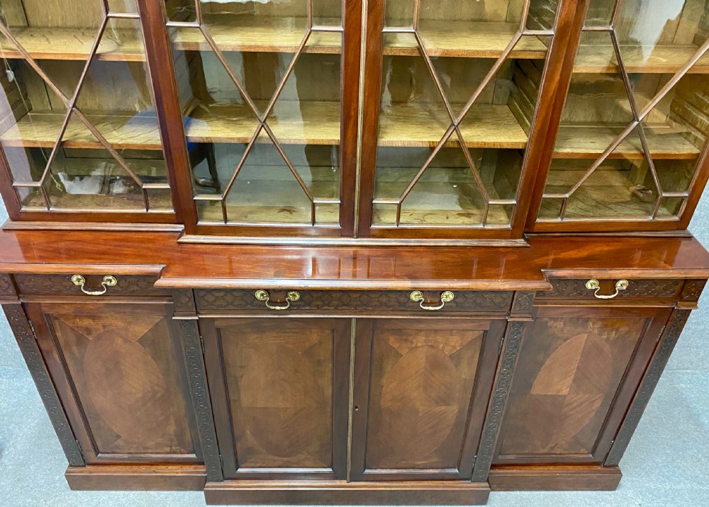 Good Quality Chippendale Style Mahogany Breakfront Bookcase View III