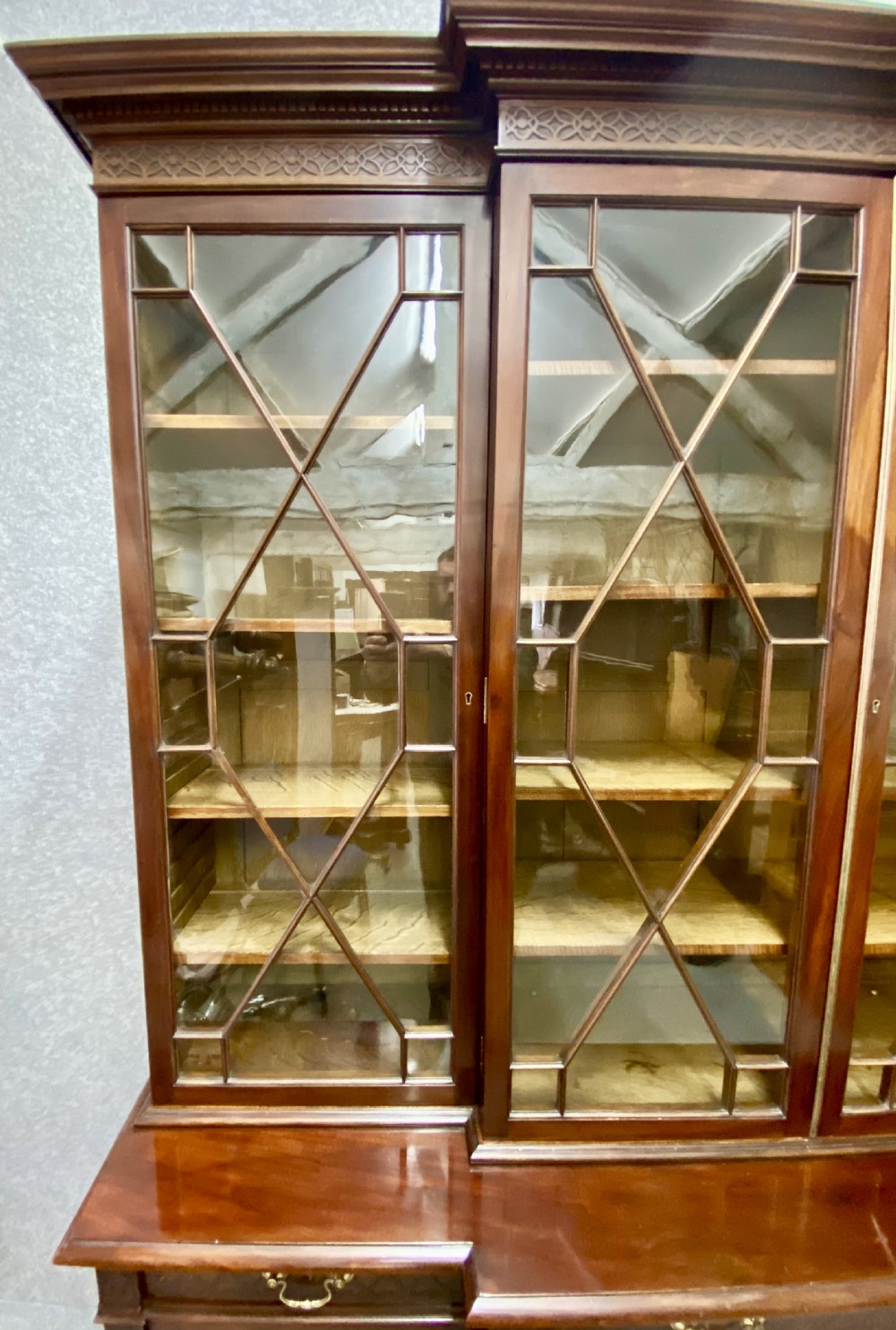 Good Quality Chippendale Style Mahogany Breakfront Bookcase View XI
