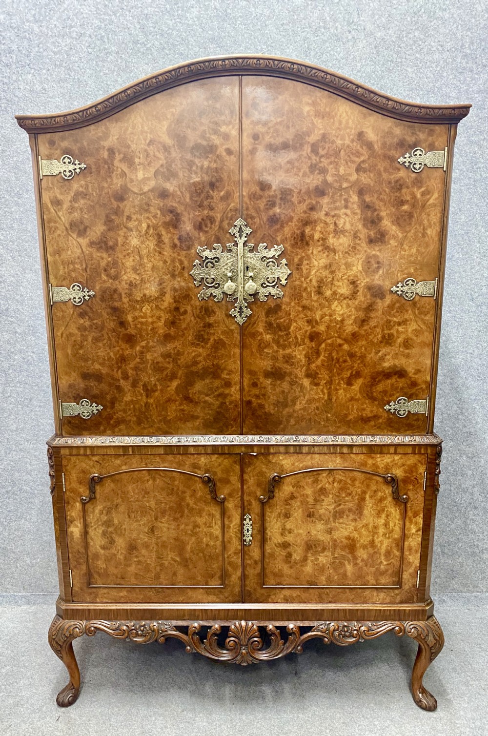 Good Quality Burr Walnut Cocktail Cabinet