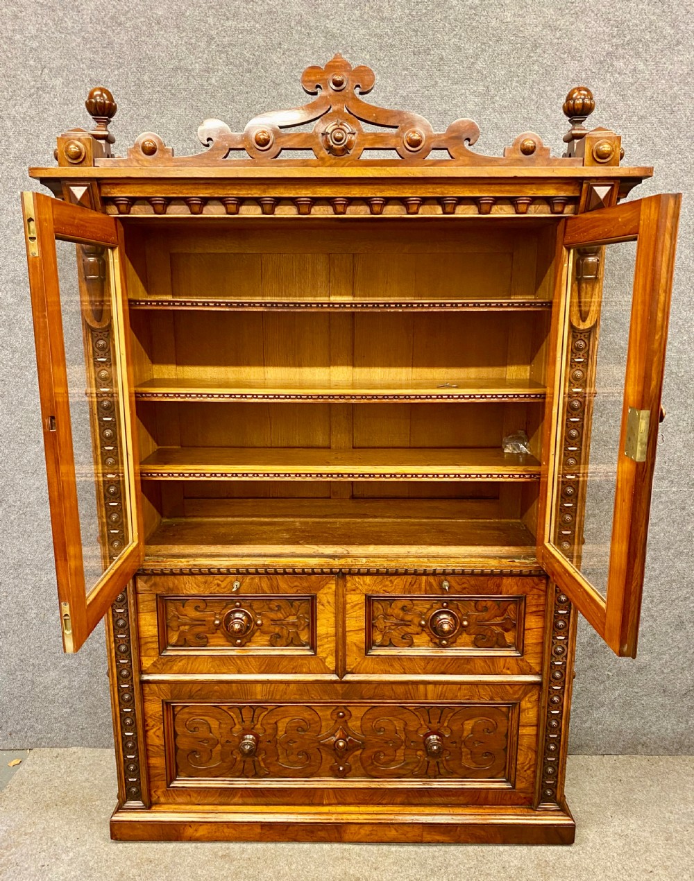 Rare Richard Hicks Bridgens  (1785 - 1846) Walnut Bookcase View VII