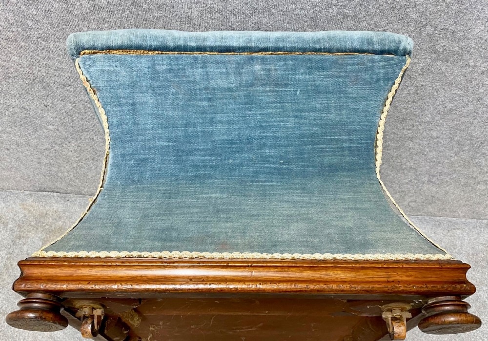 Victorian Ottoman View V