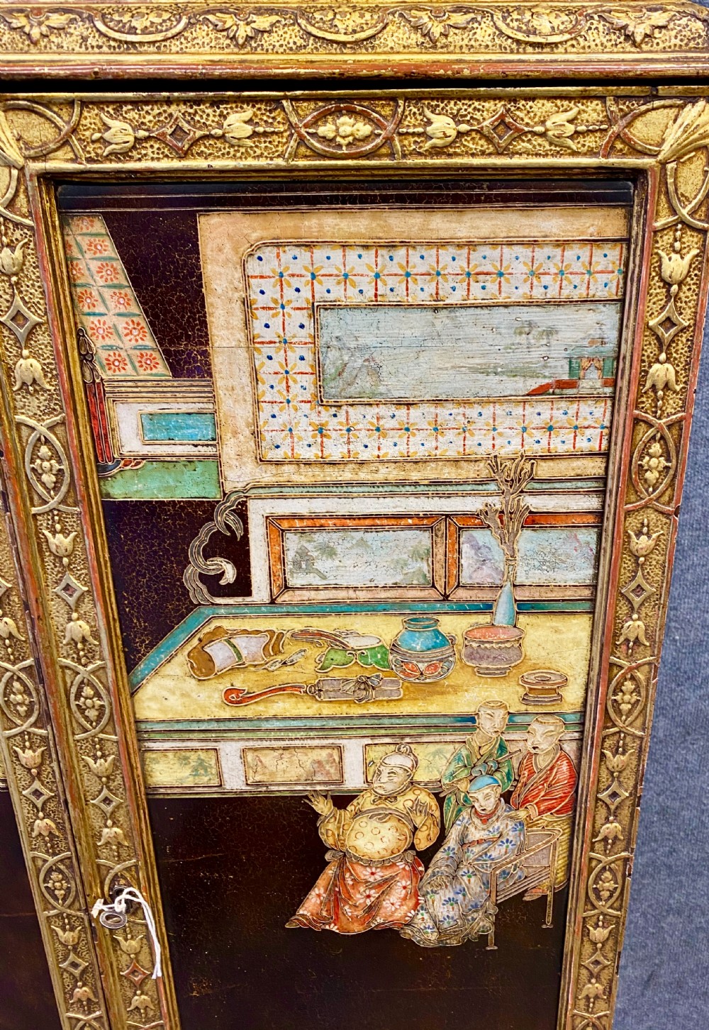 Stunning Chinoiserie Cabinet View V