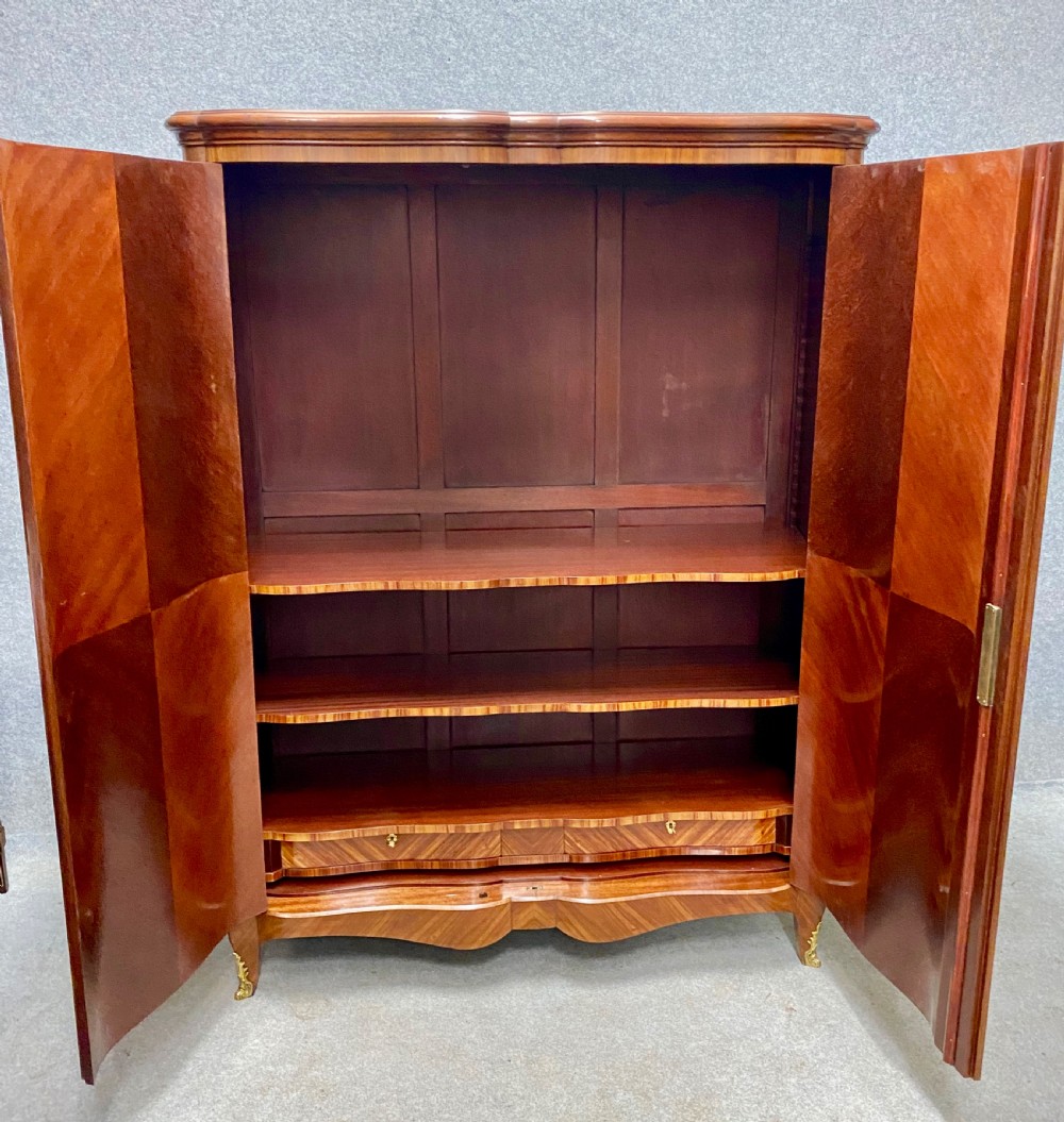 French Kingwood  Wardrobe View VI