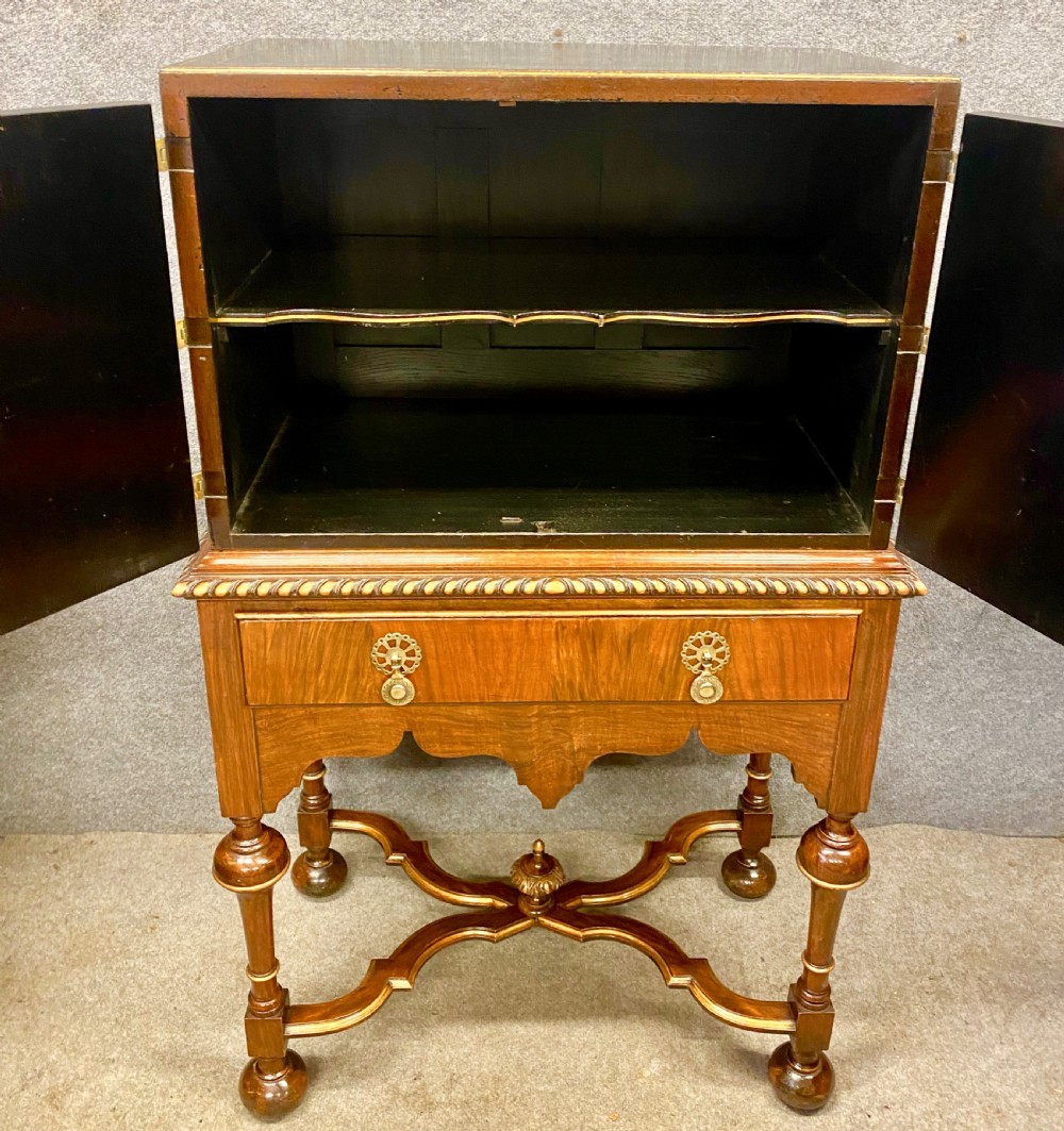 Attractive Chinoiserie Cabinet on Stand View VIII