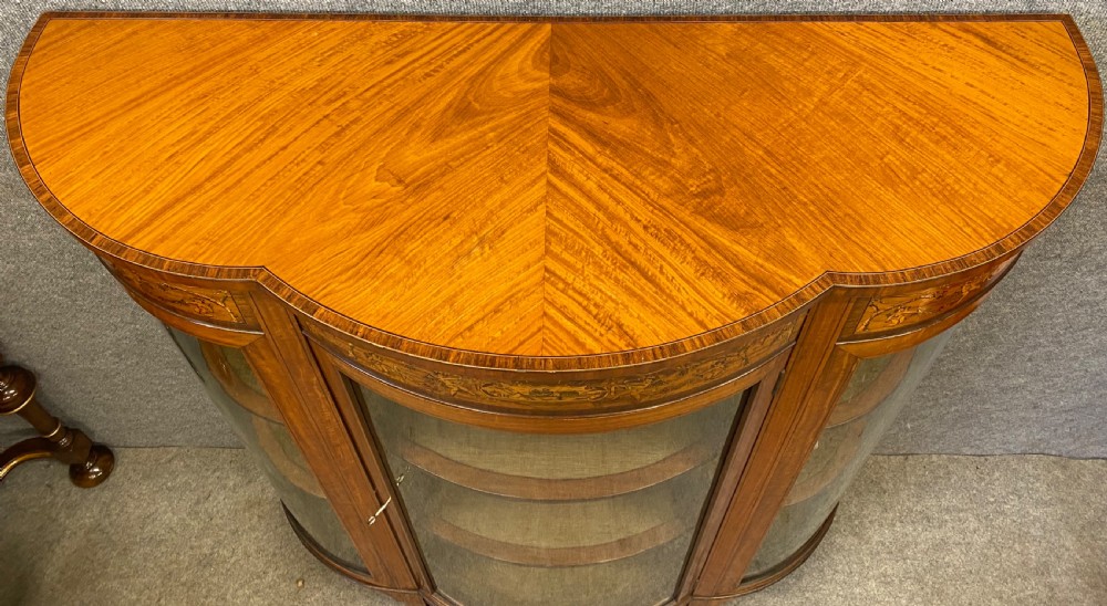 Fine Satinwood Display Cabinet View VII