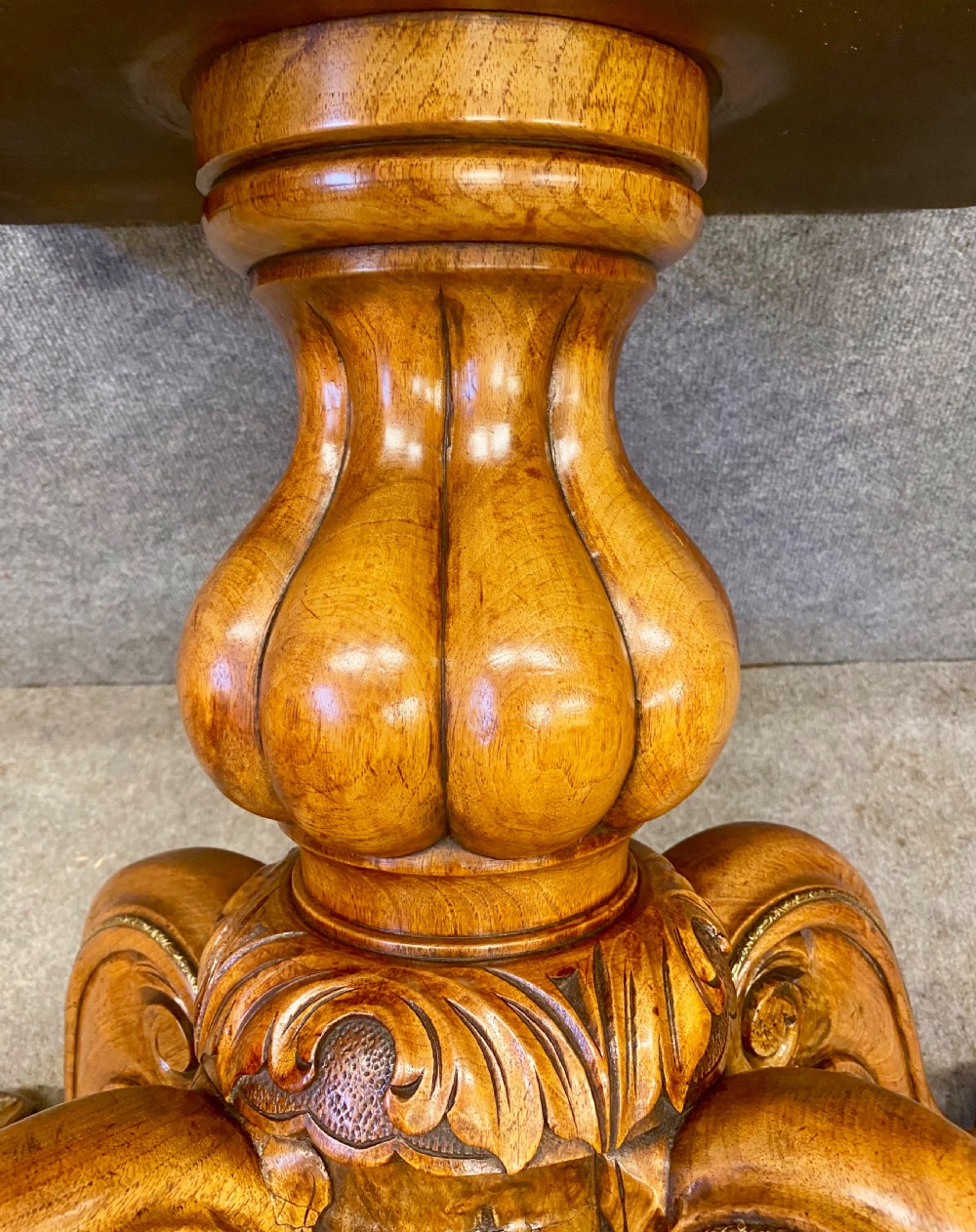 Stunning Victorian Burr Walnut & Ormolu Mounted Centre Table View X
