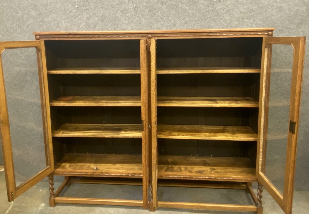 1920's Oak 4 Door Bookcase View IX