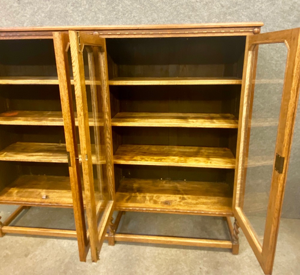 1920's Oak 4 Door Bookcase View X