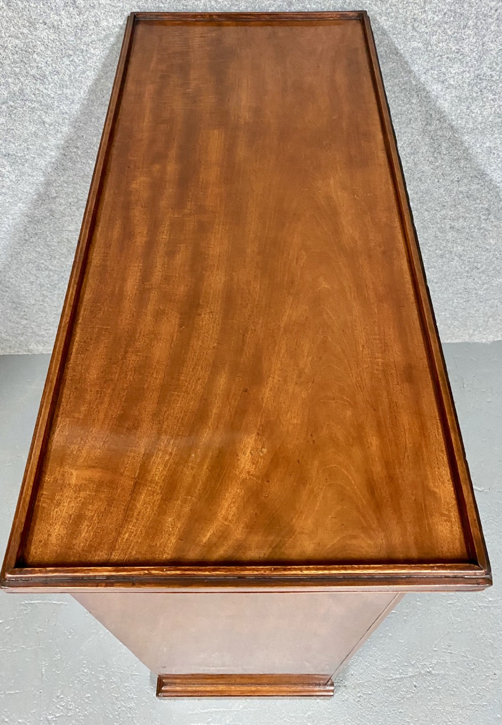 Superb George IV Collectors Chest of Drawers View IX