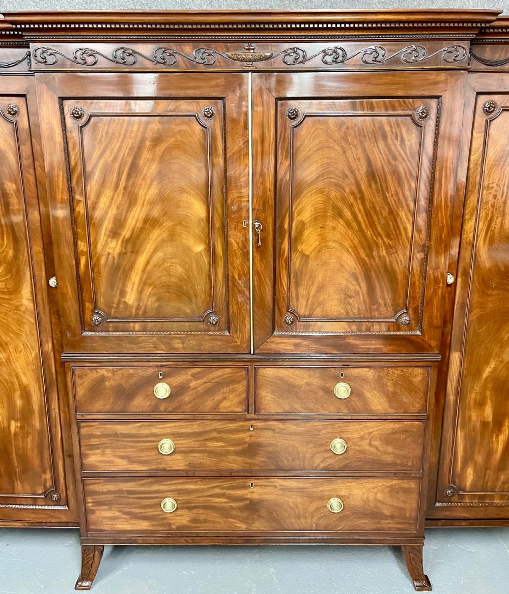 Fine George III Breakfront Linen Press Wardrobe View IV