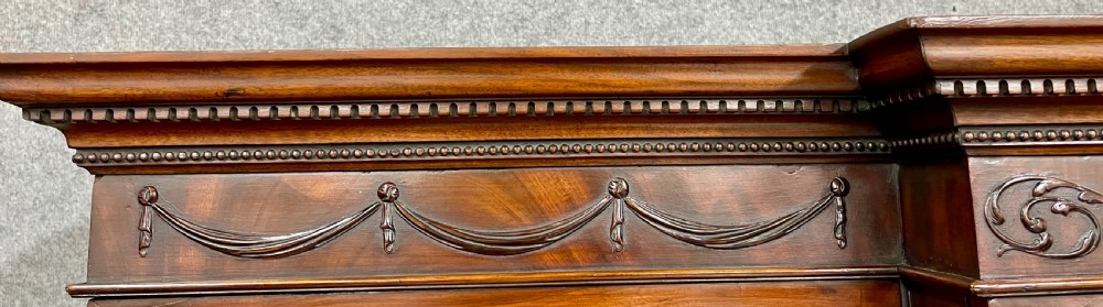 Fine George III Breakfront Linen Press Wardrobe View XI