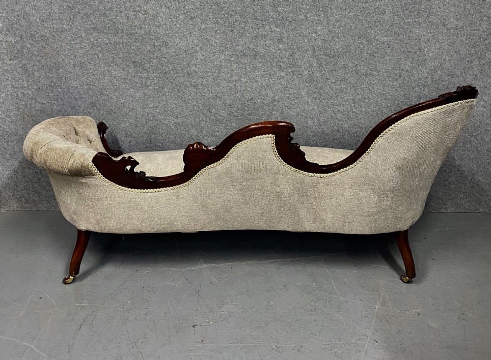 Superb Victorian Chaise Longue Sofa View III