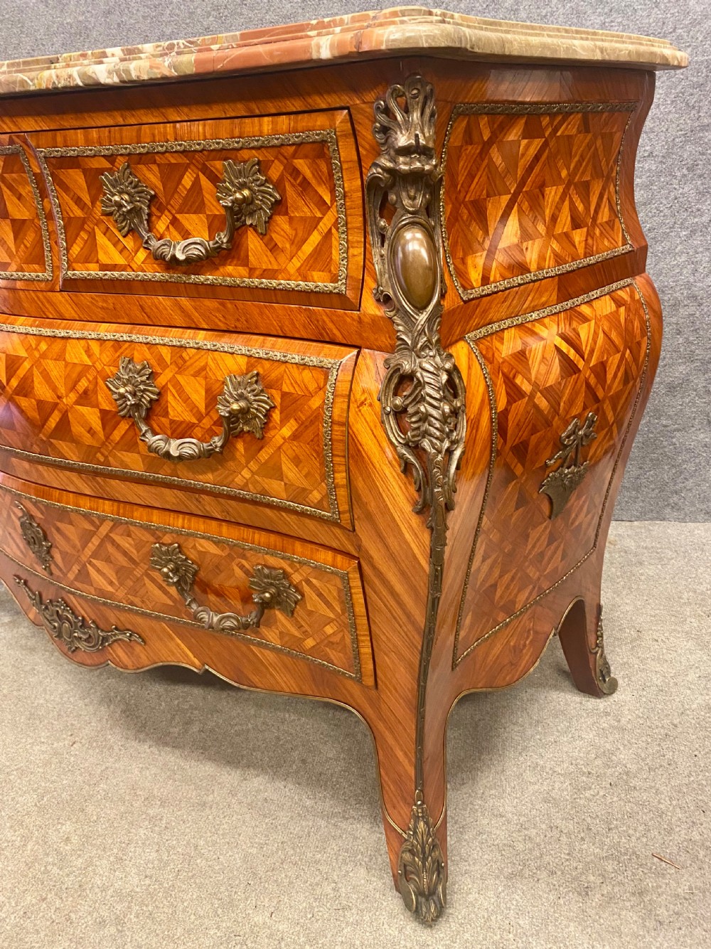 Substantial French Kingwood Commode Chest of Drawers View IV