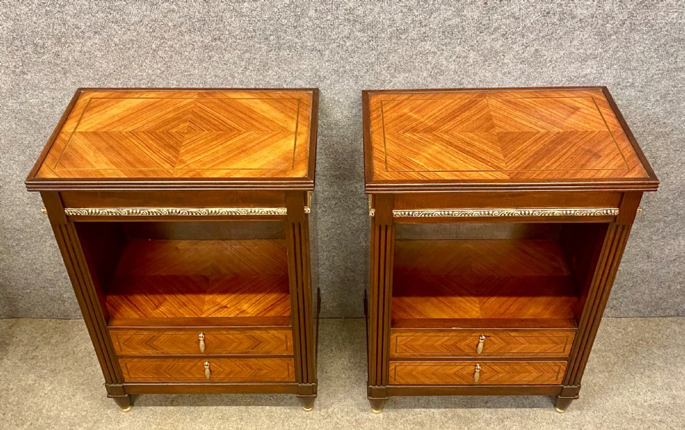 Good Quality Pair of Kingwood Lamp Tables/ Bedside Cabinets