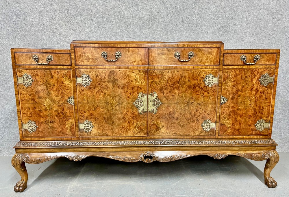 Good Quality Burr Walnut Sideboard / Side Cabinet