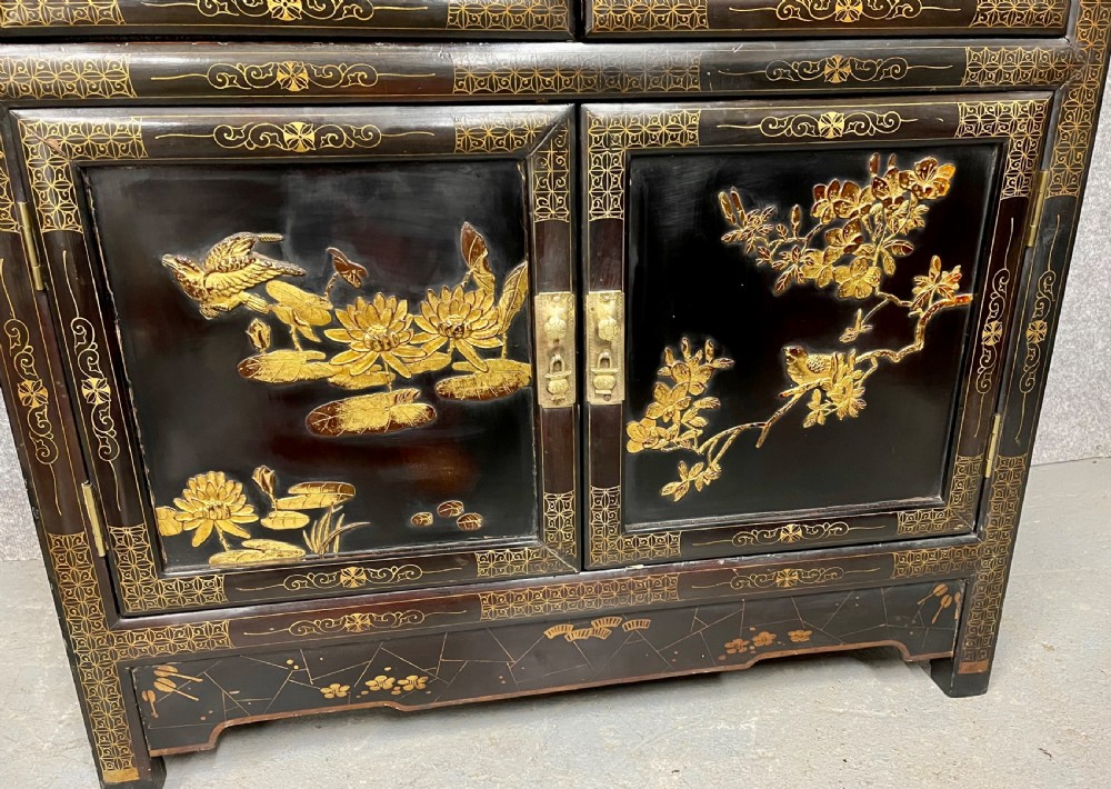 Superb Chinese Cabinet View IX