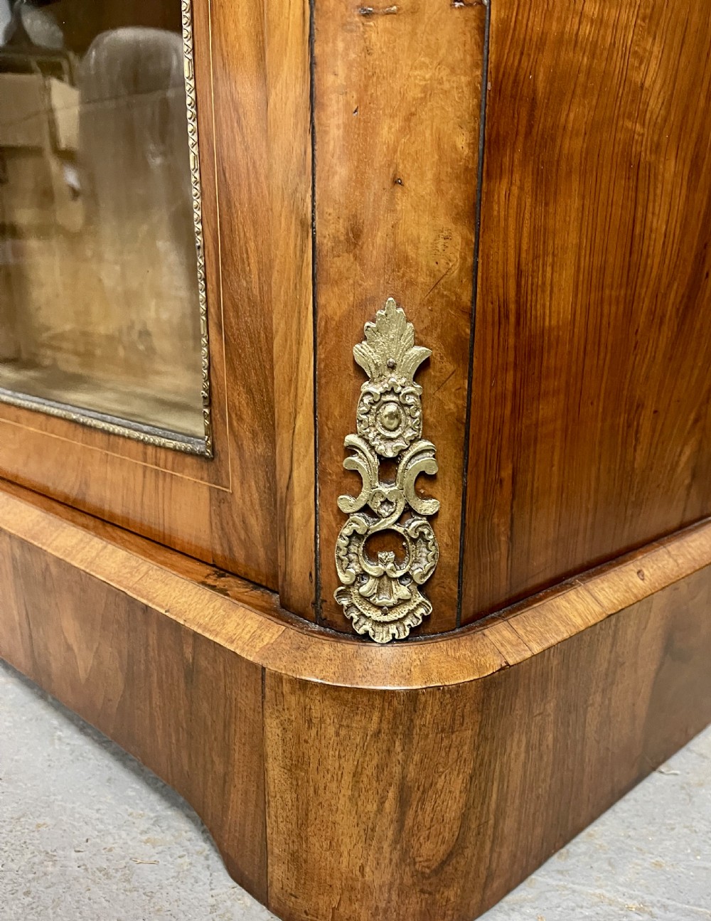 Good Victorian Inlaid Walnut Bookcase View VIII
